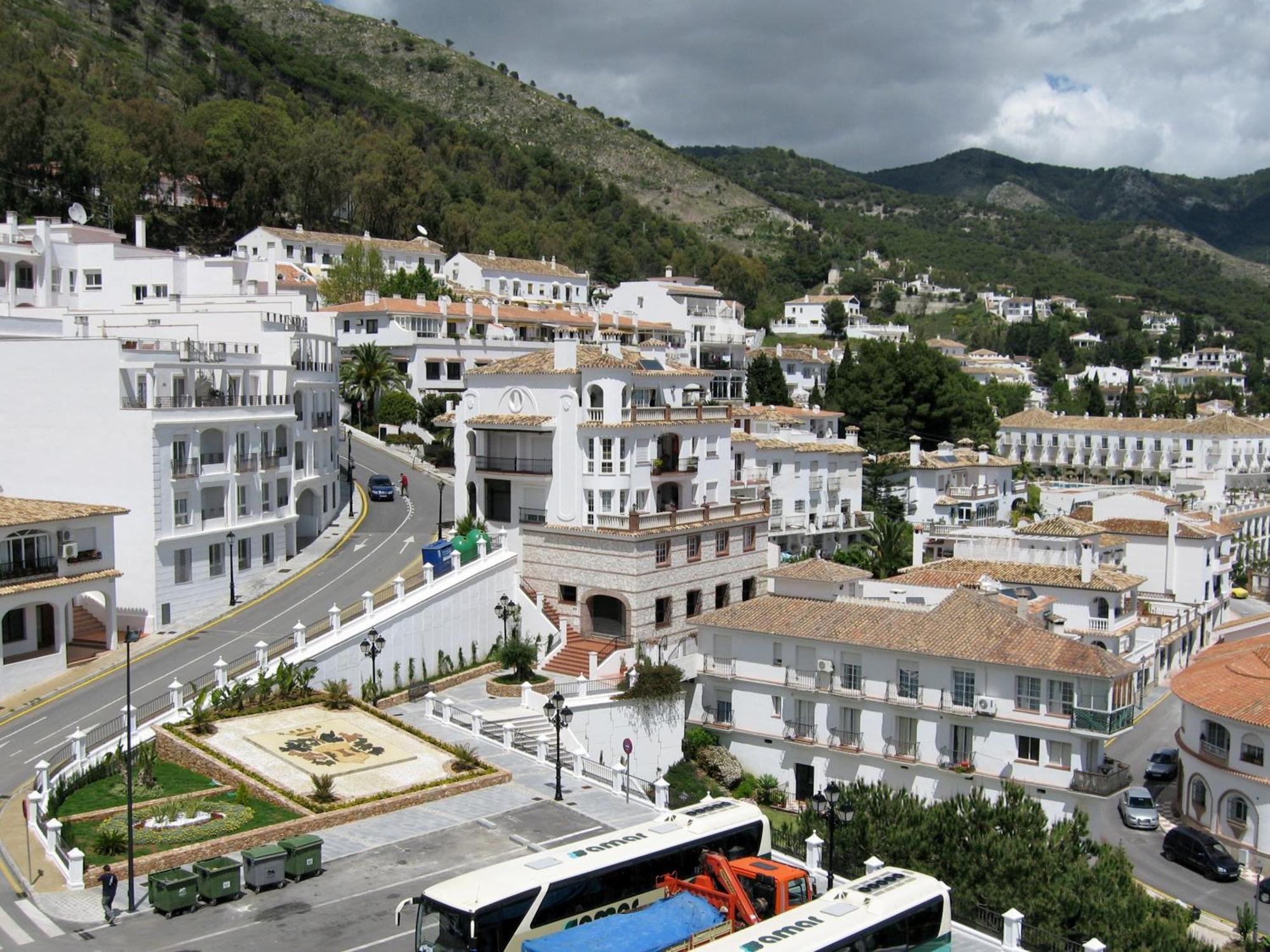 Club Delta Apartments By Ghr Rentals Mijas Bagian luar foto